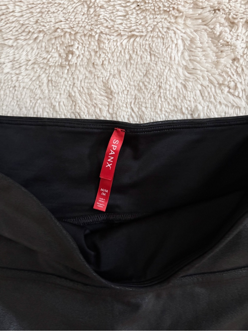 SPANX Faux Leather Leggings Black High Rise Size Medium - Picture 4 of 5